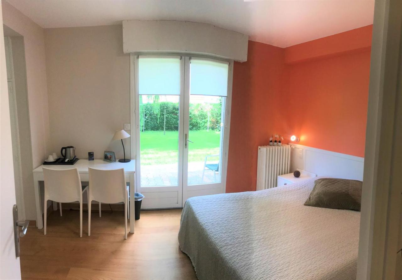 Le Clos Fleuri - Maison Vigier Maringues Dış mekan fotoğraf